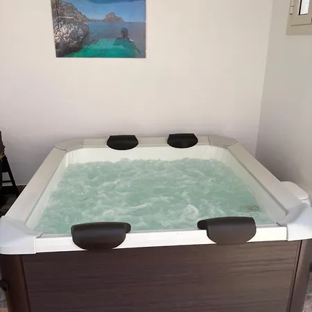 Semesterbostad Wellness House